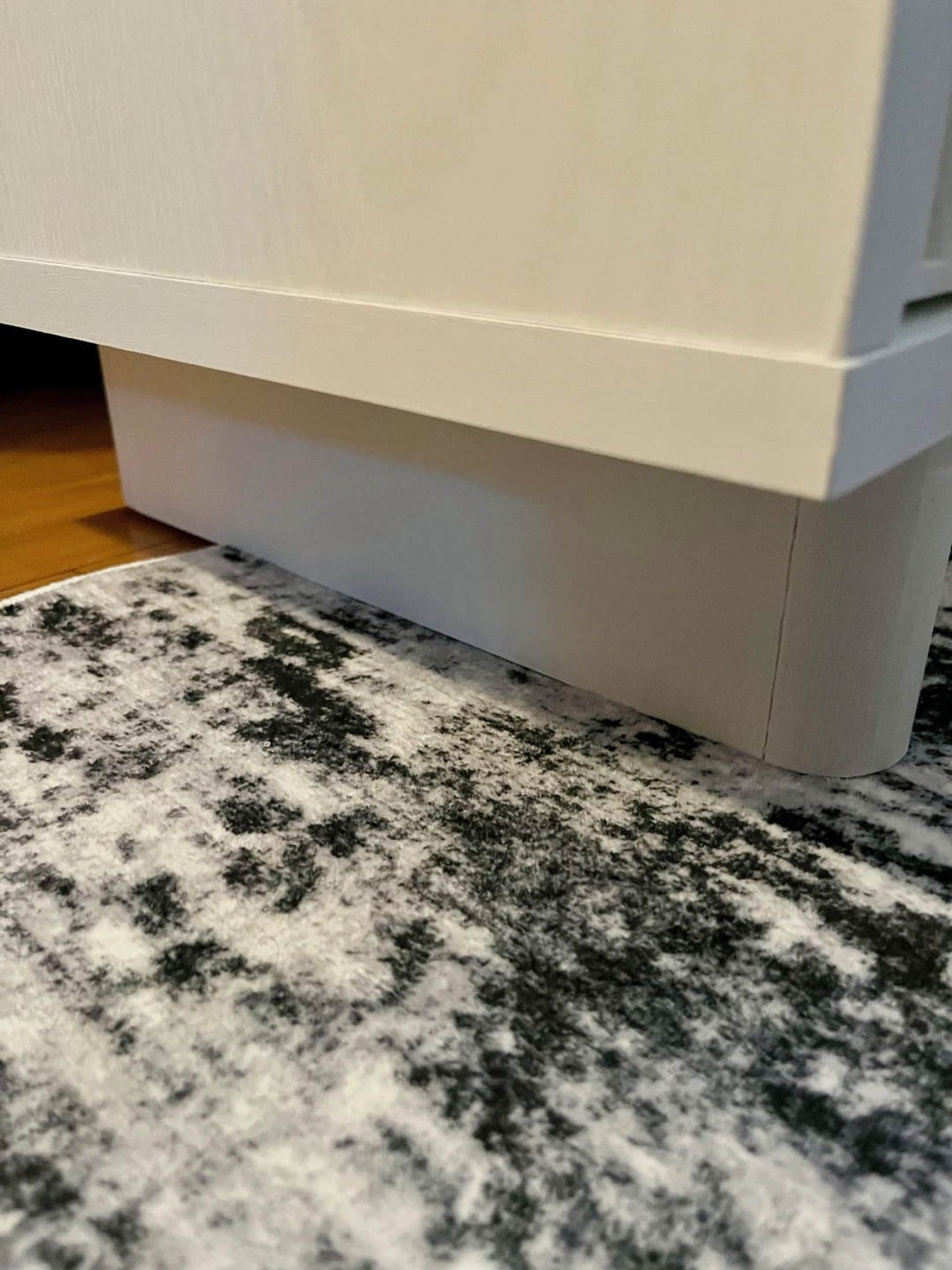 LIKE NEW White Fluted TV Stand – Fits TVs Up to 70” - photo 4