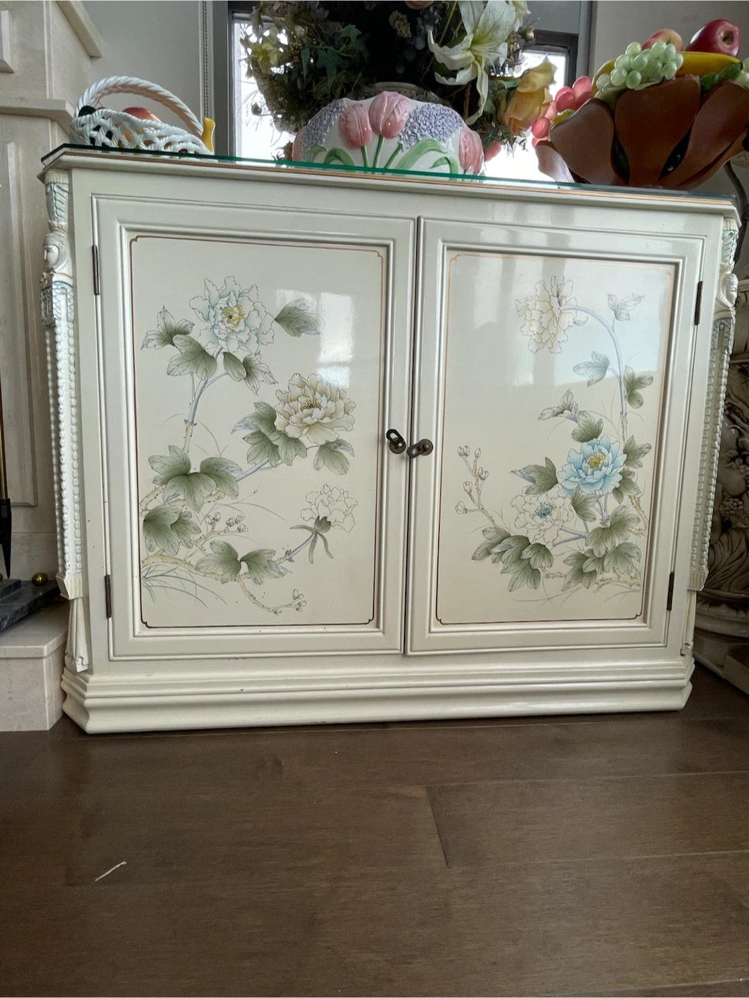 Floral Decorative Cabinet
