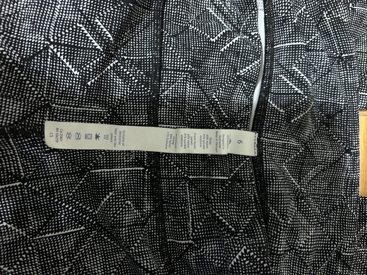 Lululemon Athletic Leggings Size 6