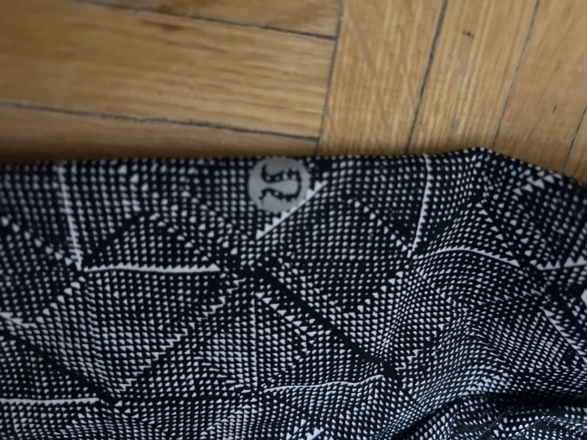 Lululemon Athletic Leggings Size 6 - photo 3