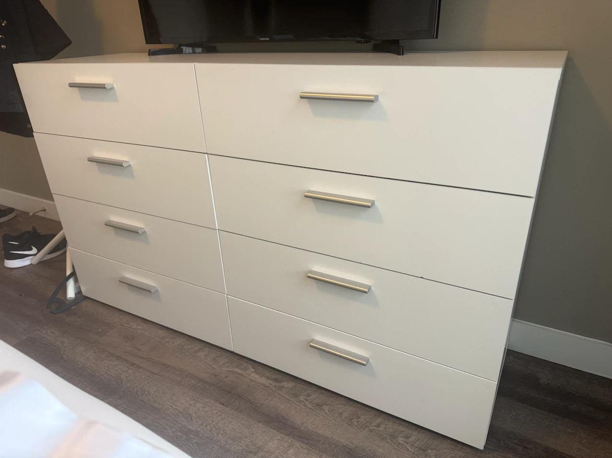 White 8-Drawer Dresser - photo 2