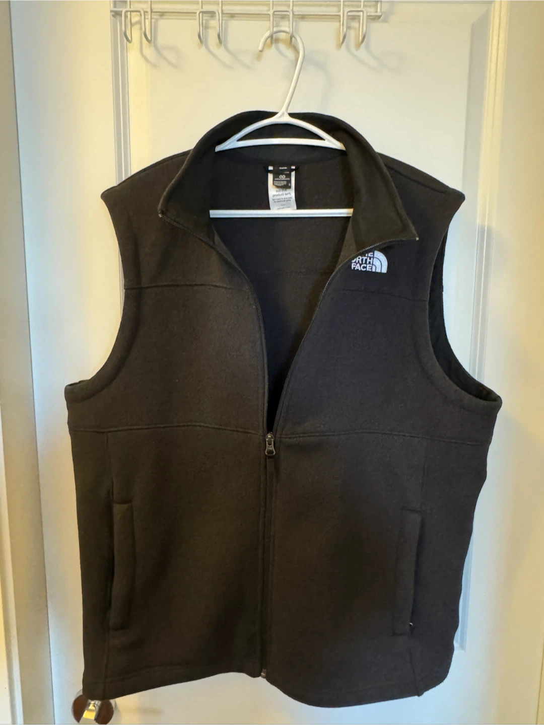 The North Face Men's grey Vest - photo 3
