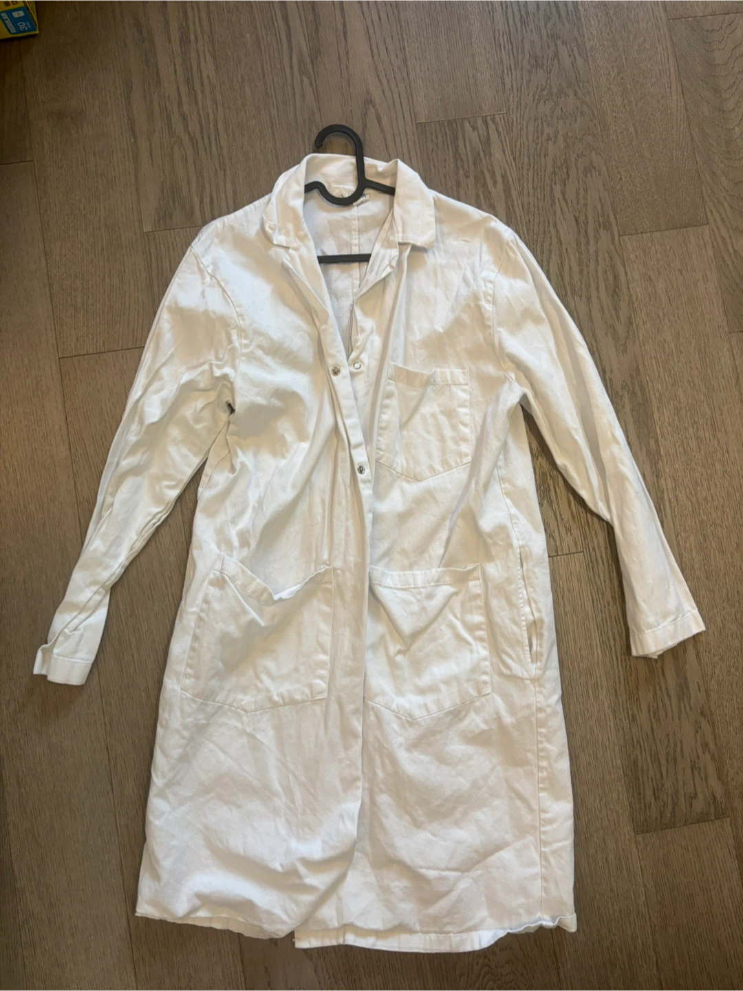 URGENT White Lab Coat