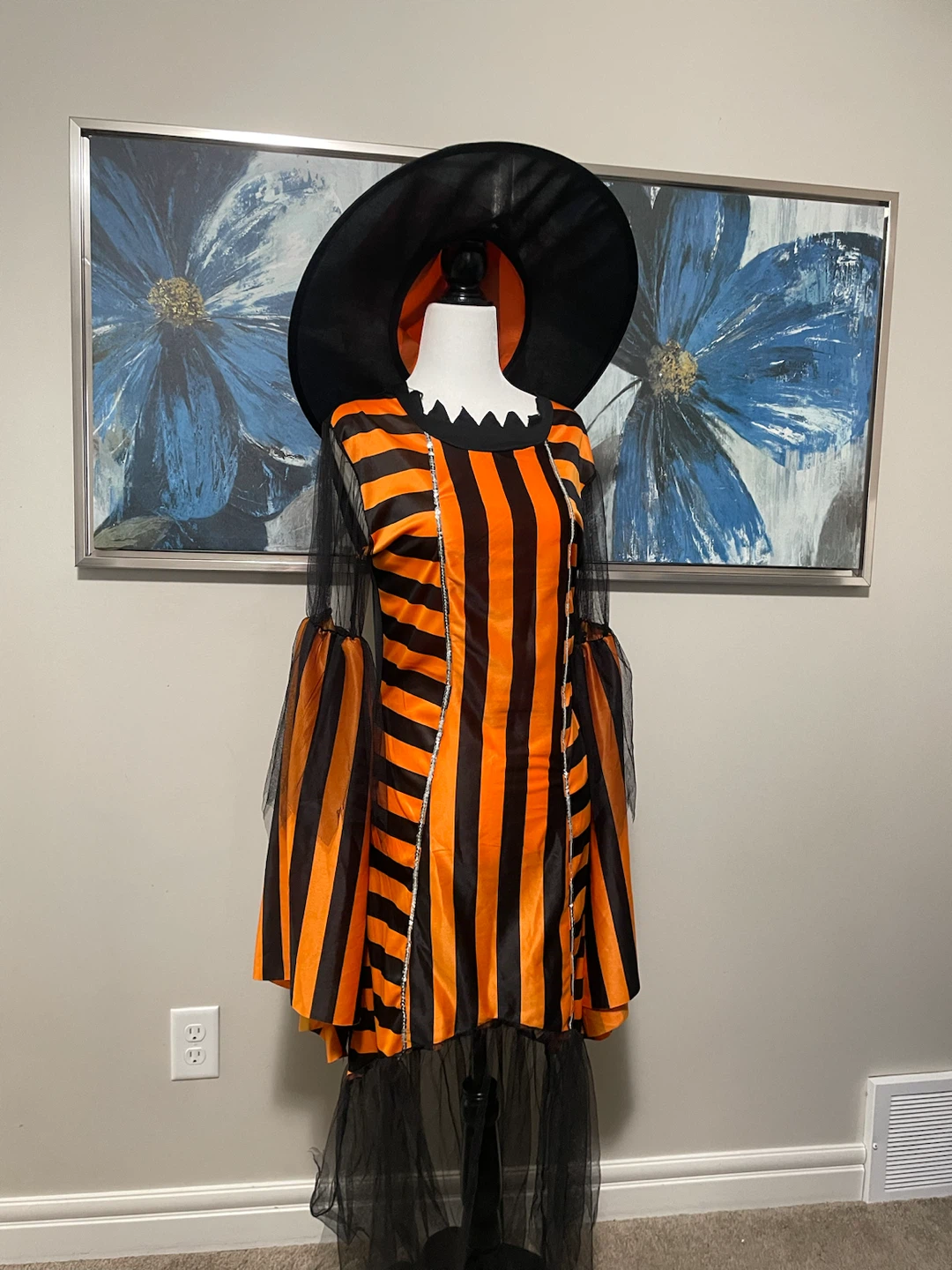 Striped Witch Halloween Costume - photo 2