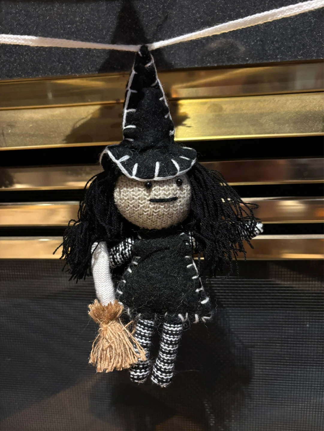 Halloween Witch Garland Hanging Decoration - photo 2