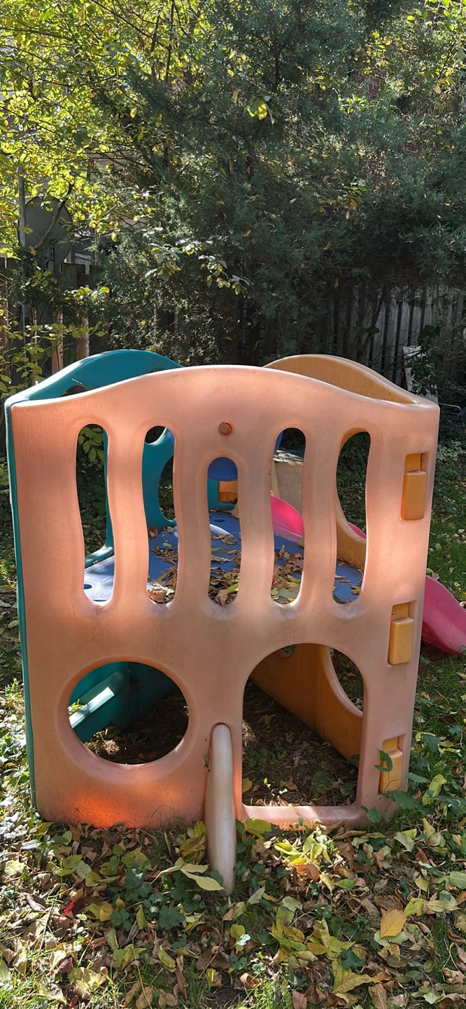 Little Tikes play centre with slide - photo 3