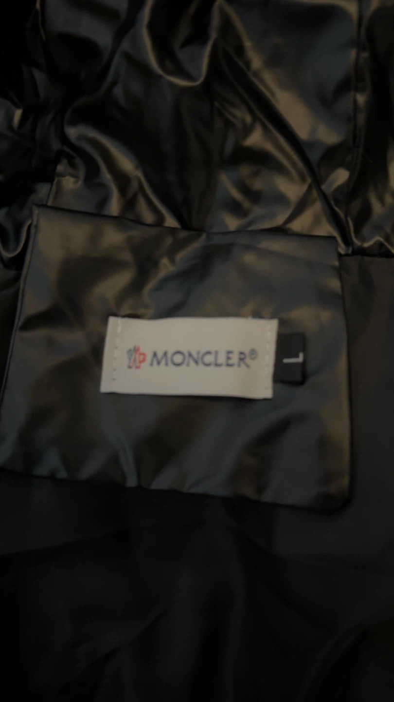 Moncler Puffer Vest - photo 3