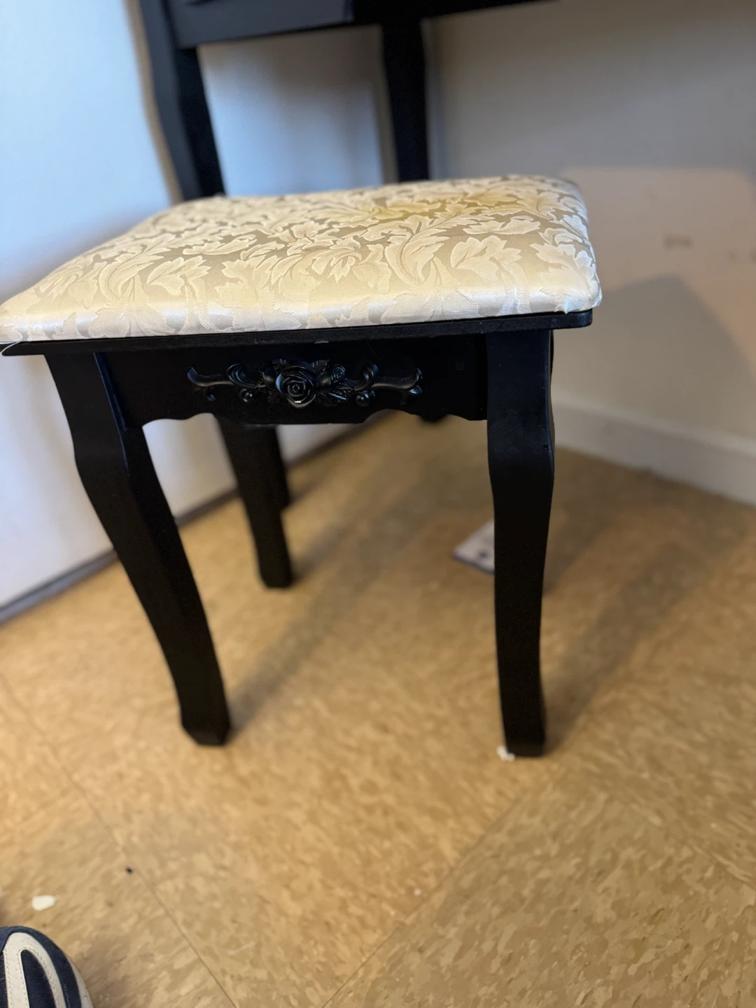 Black Vanity Table with Mirror and Stool - photo 4