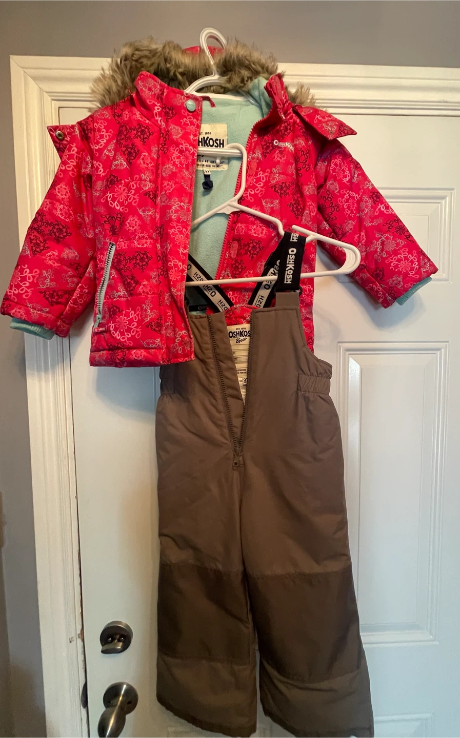 OshKosh B'gosh Winter Snow Suit Set size 3T
