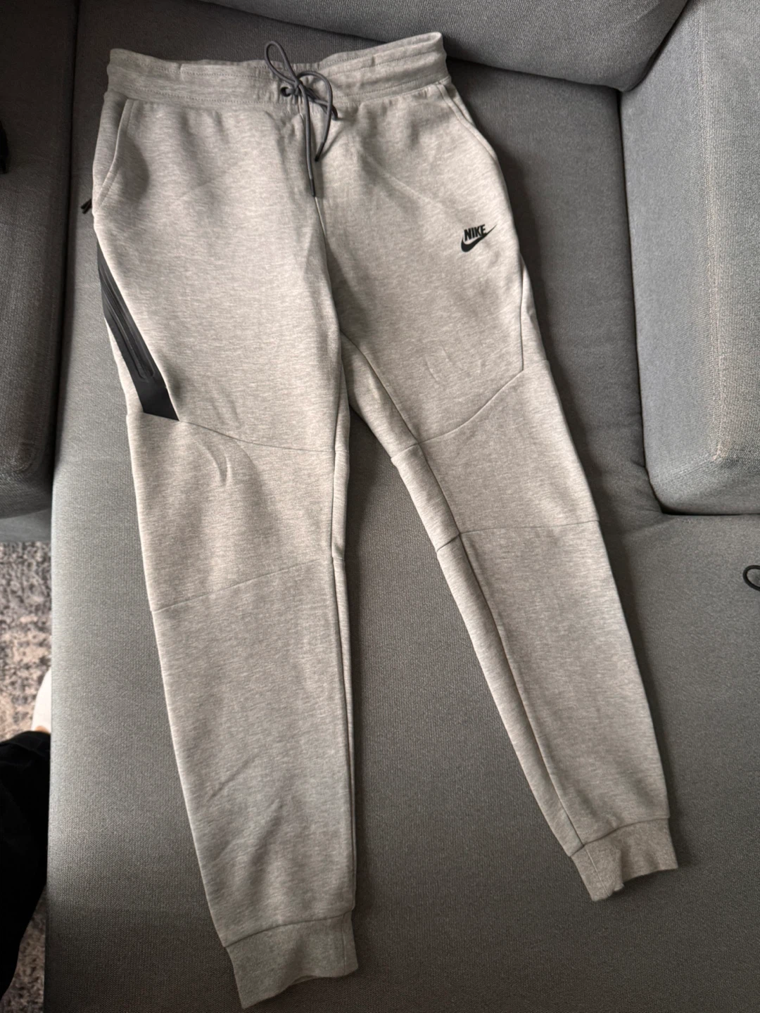 Two Pairs of Nike Tech Fleece Joggers - photo 4