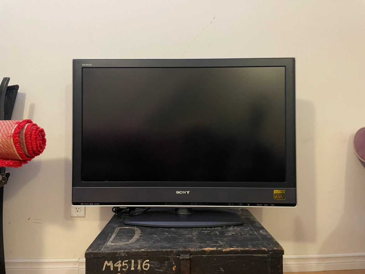 Free 40” Sony TV + remote