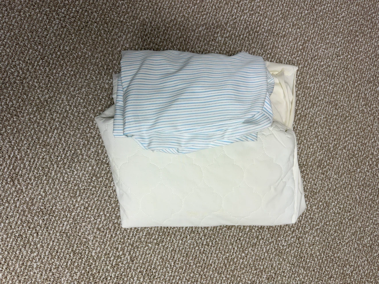 Kolcraft Baby Dri Crib Mattress with mattress pad & bedsheet - photo 4