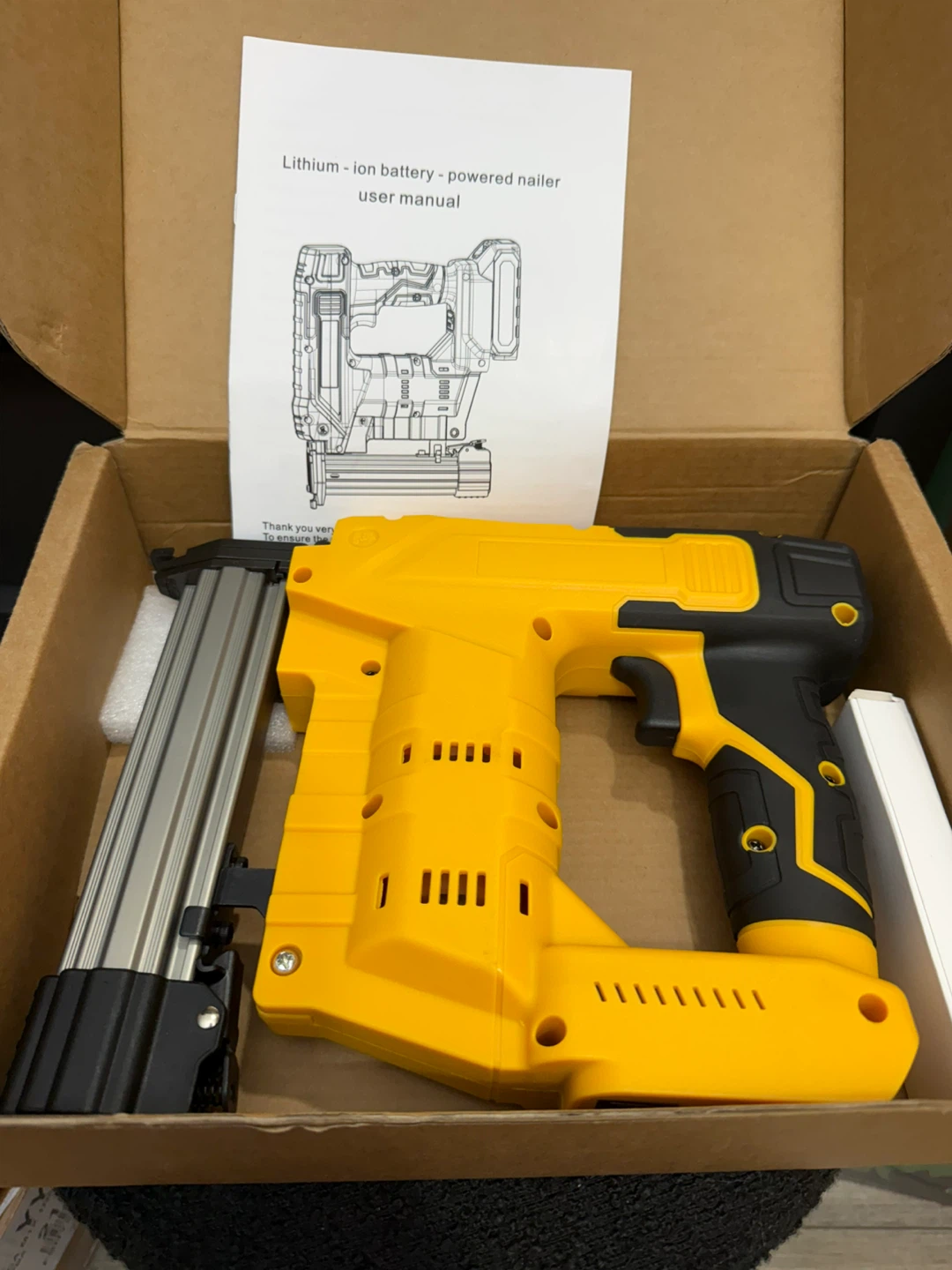 2-in-1 Cordless Brad Nailer Stapler - photo 2