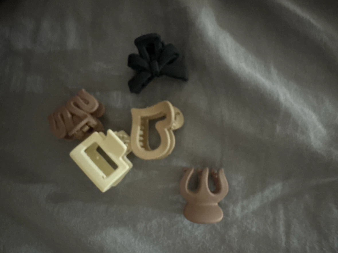 Set of 5 Assorted Hair Claw Clips