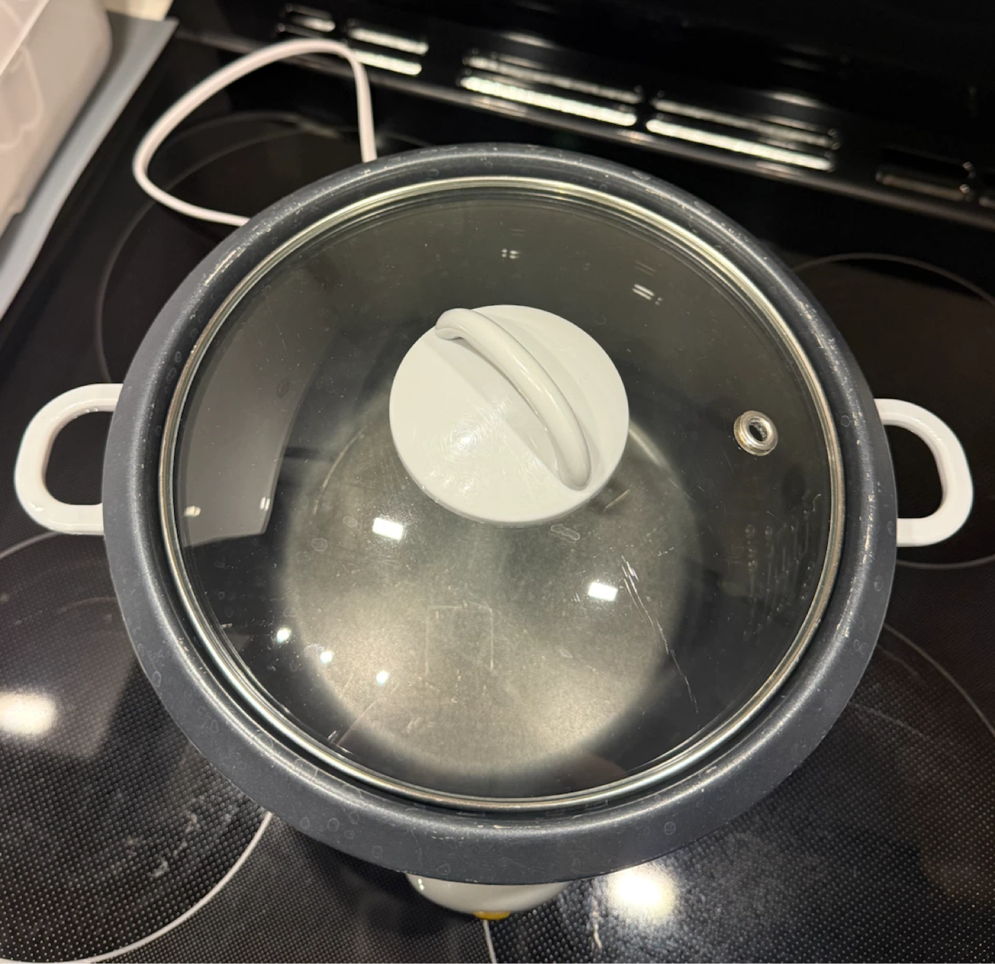 Sunbeam Red Rice Cooker (1.4L/4 cups) with Steaming Tray - photo 2