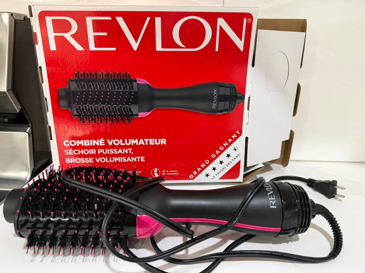 Revlon One-Step Volumizer Hair Dryer Brush - photo 2
