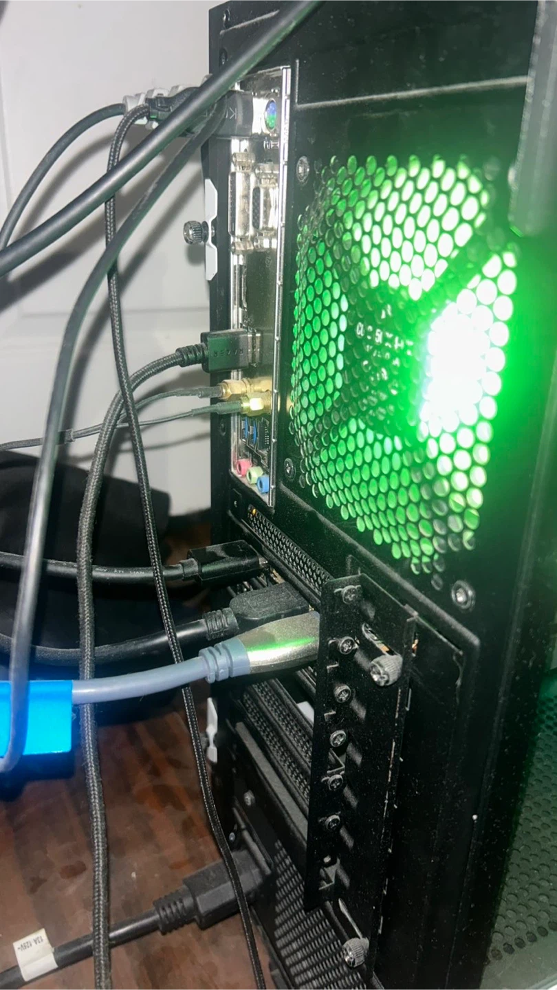 Gaming Desktop PC with AMD Radeon RX 6600 - photo 4