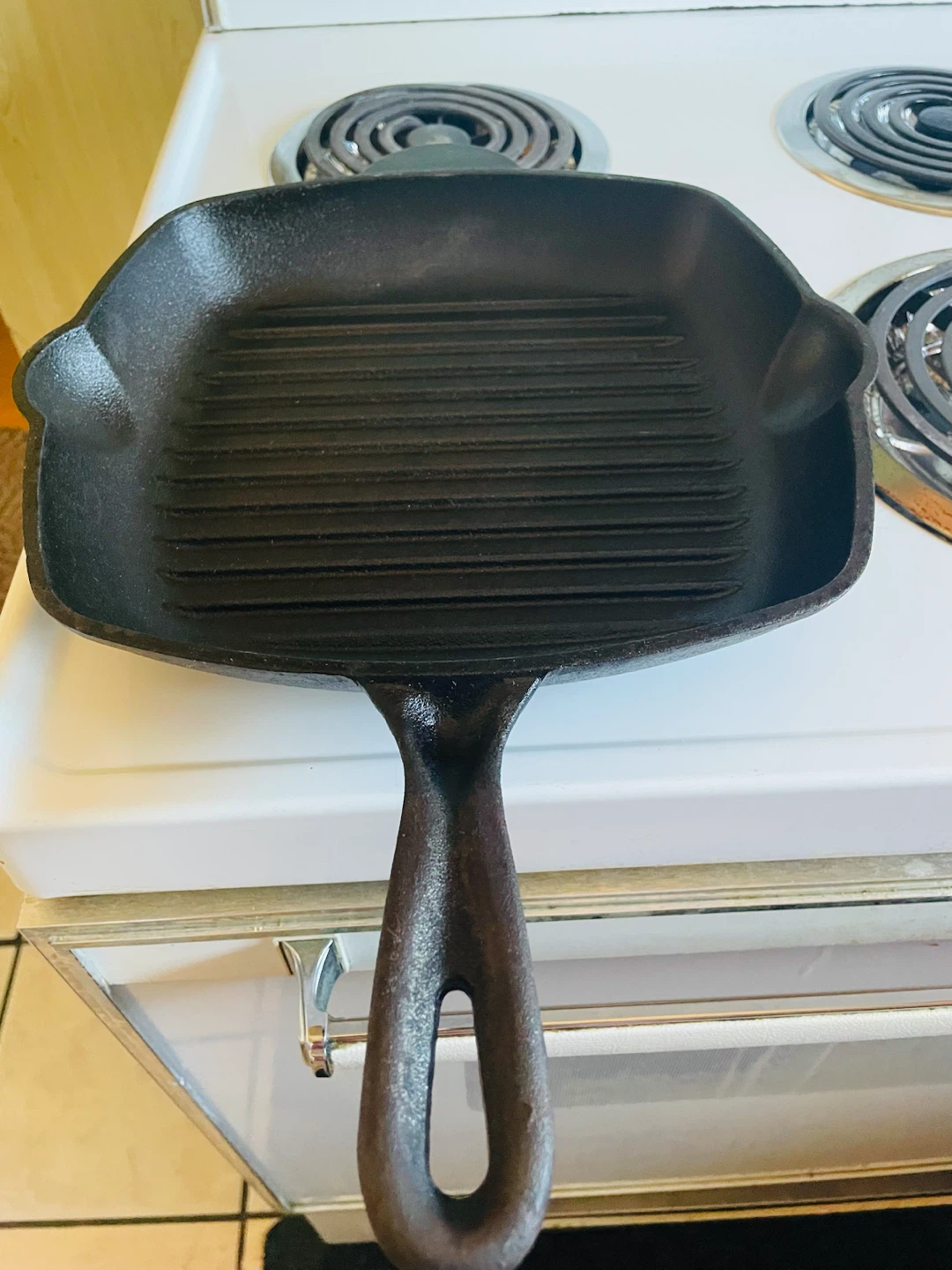 Two cast iron pans - photo 2