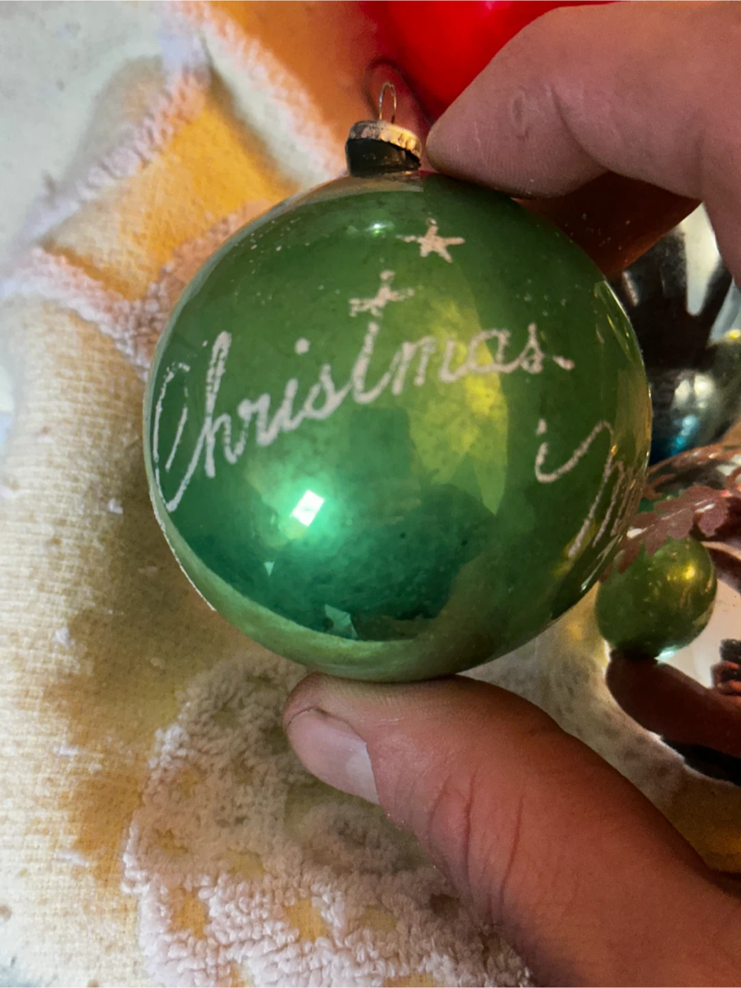 7 Vintage Shiny Brite Glass Stencil Ornaments Lot - photo 4