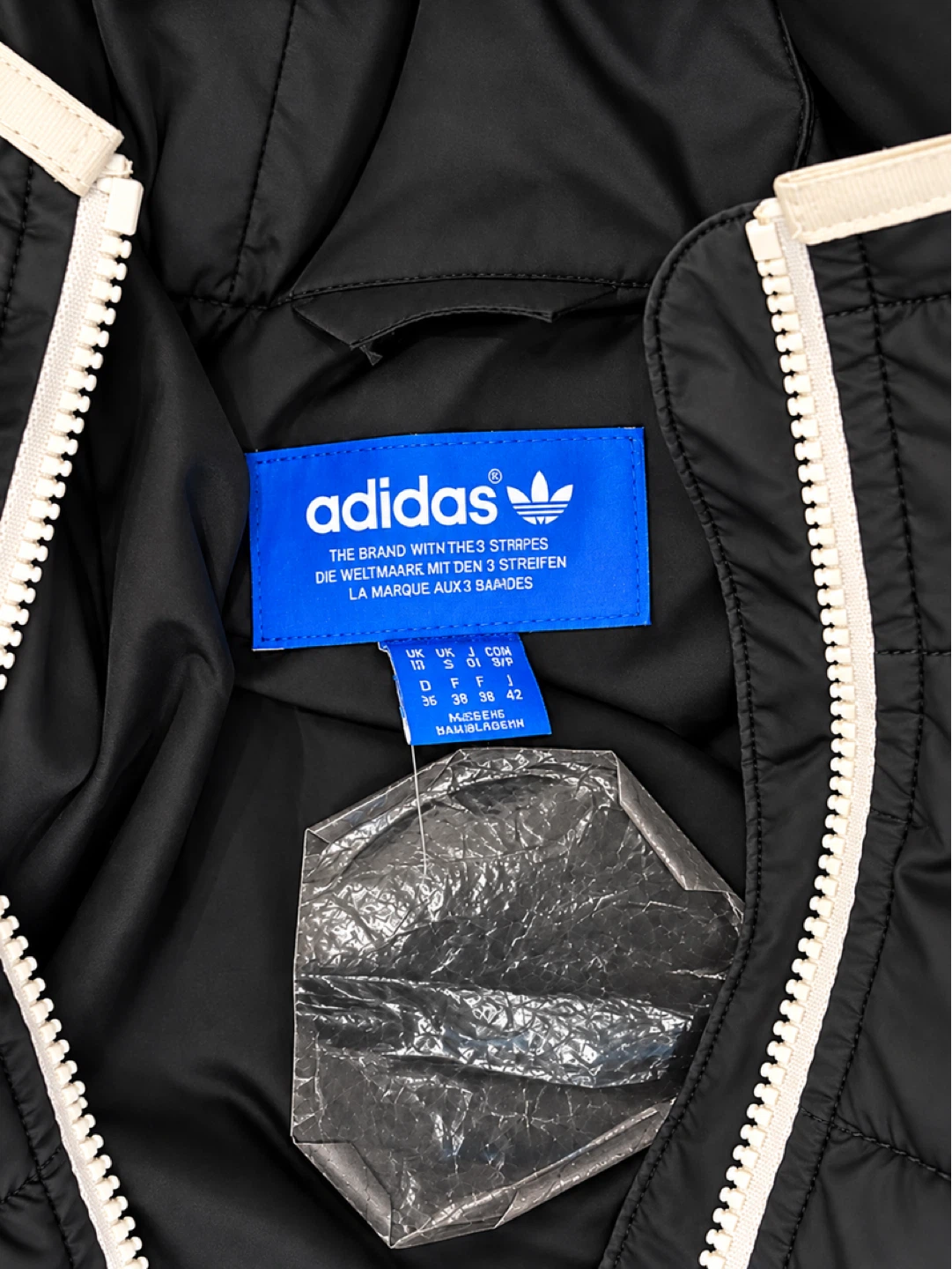 Adidas Black Hooded Puffer Jacket - photo 4