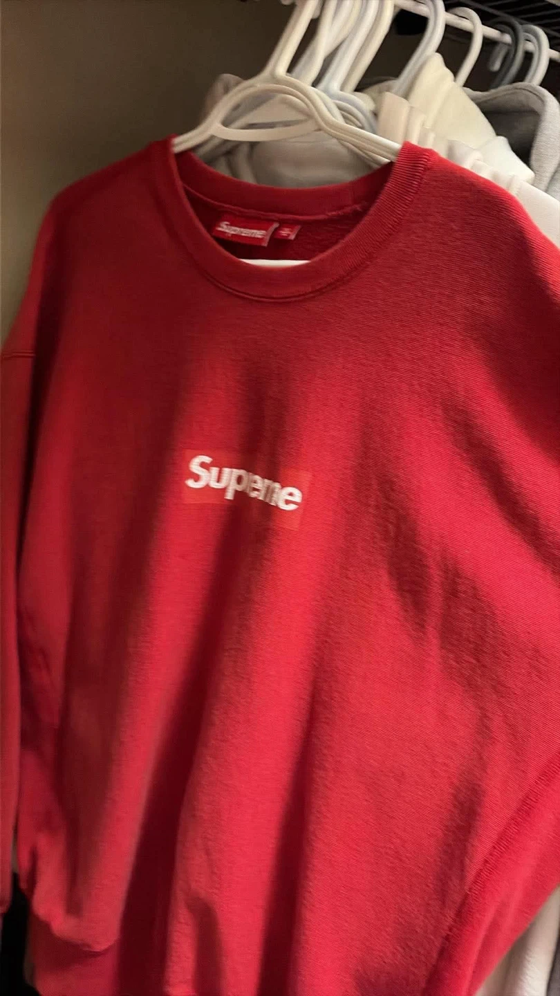 Supreme sweater