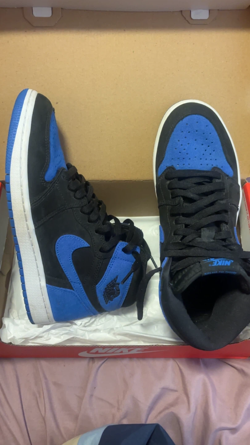 Authentic Nike Air Jordan 1 Retro High women’s size 10