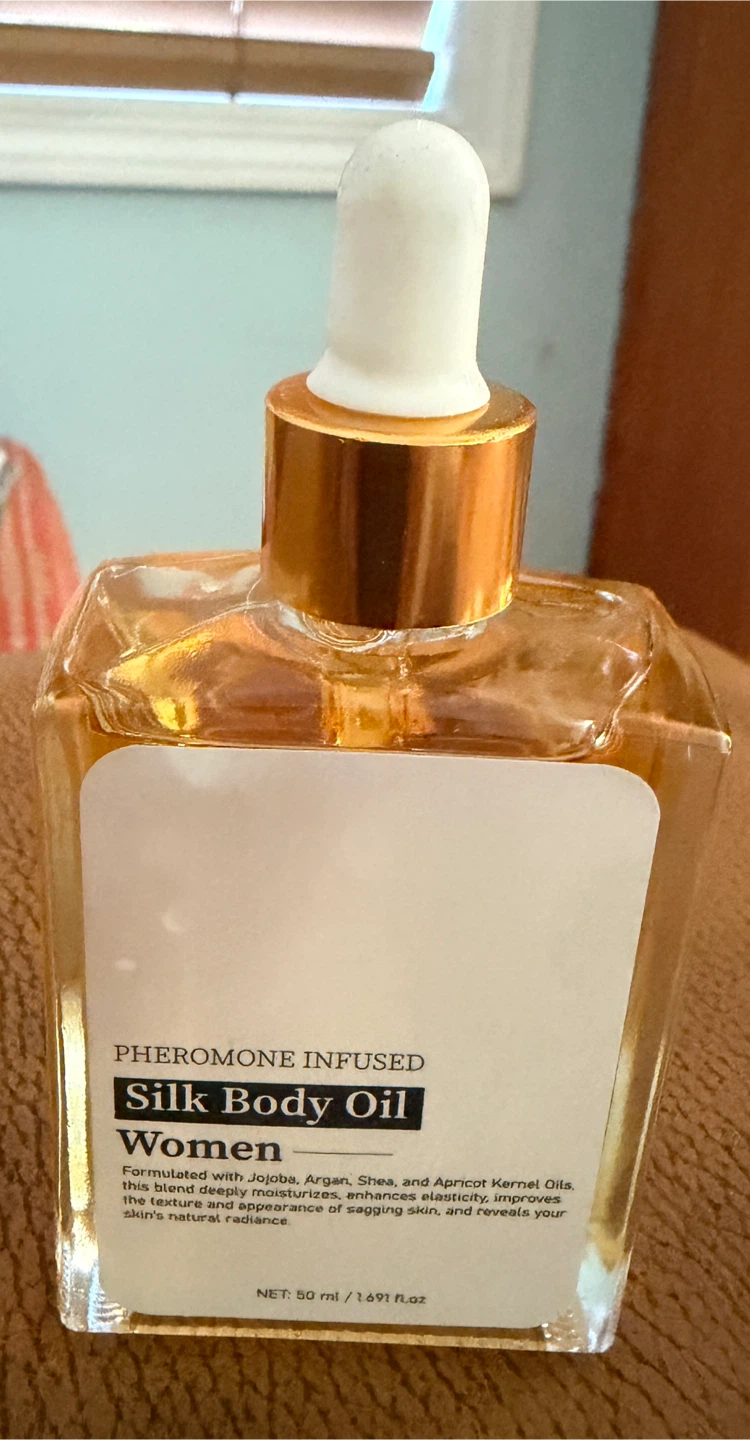 Pheromone Infused Silk Body Oil 50ml - photo 2