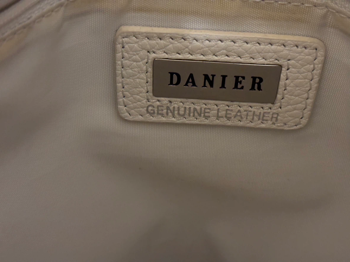 Danier Two-Tone Leather Shoulder Bag - photo 3