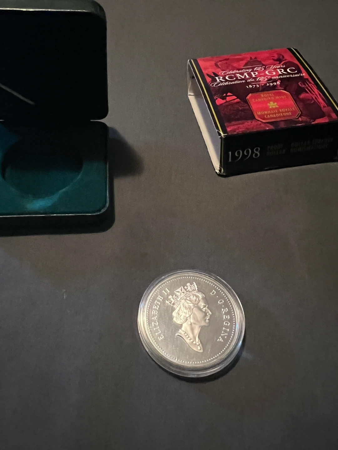 1998 RCMP 125th Anniversary Proof Dollar - photo 4
