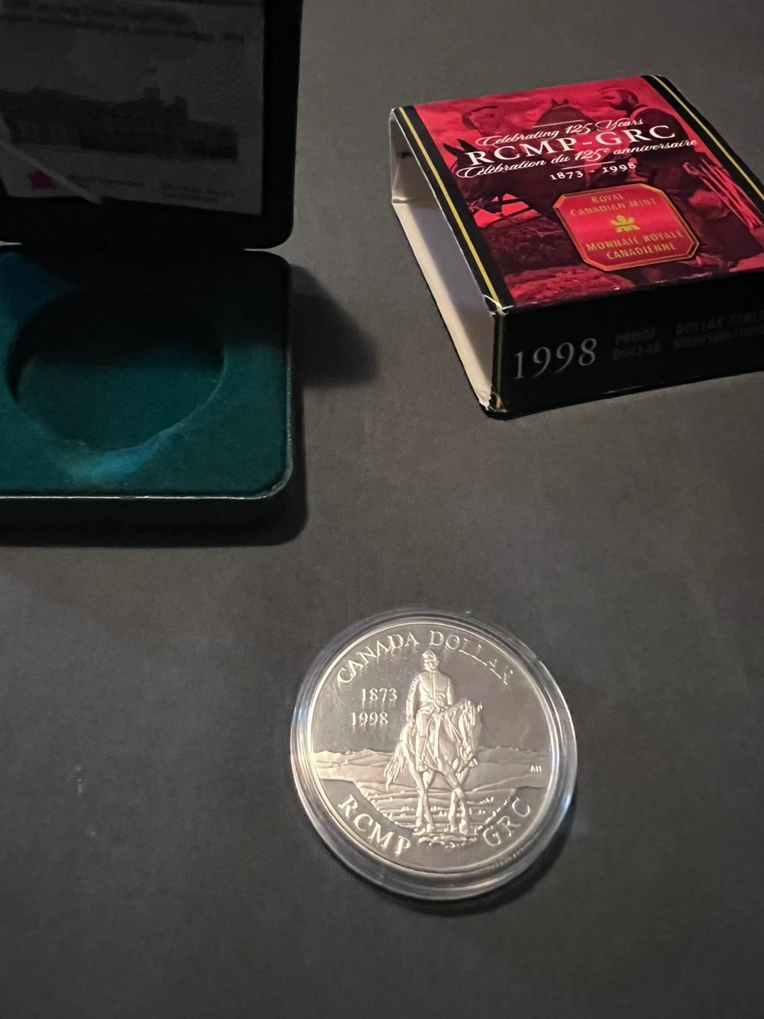 1998 RCMP 125th Anniversary Proof Dollar - photo 5