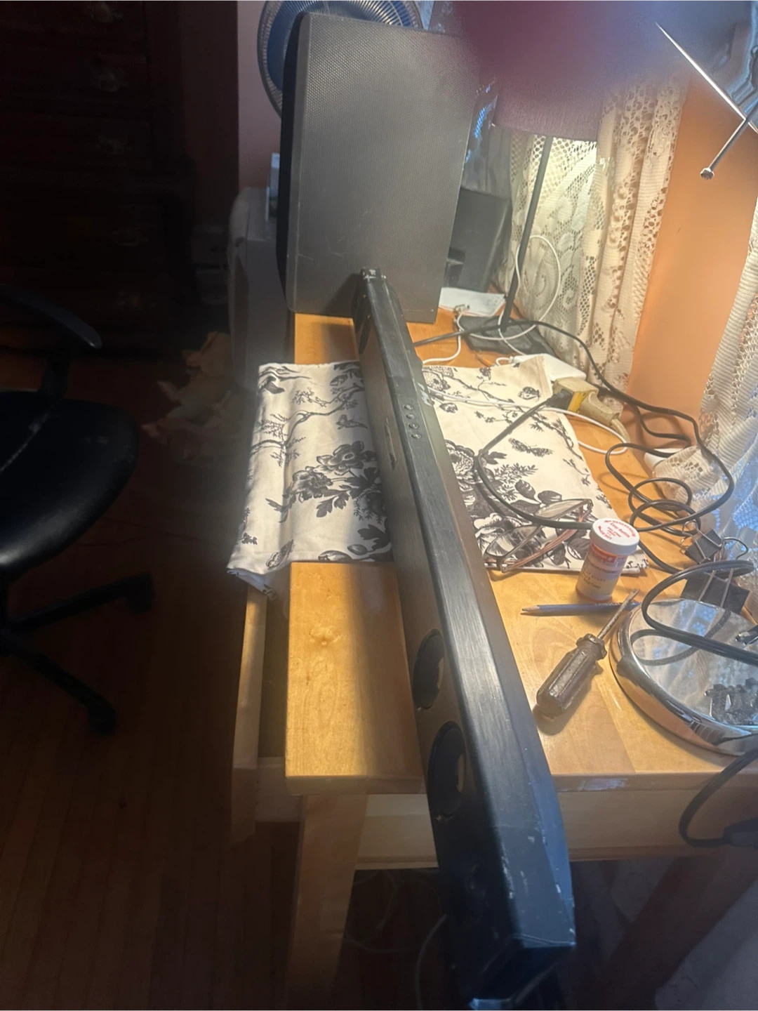 LG Bluetooth Soundbar System (LAS454B) and Wireless Subwoofer. - photo 2