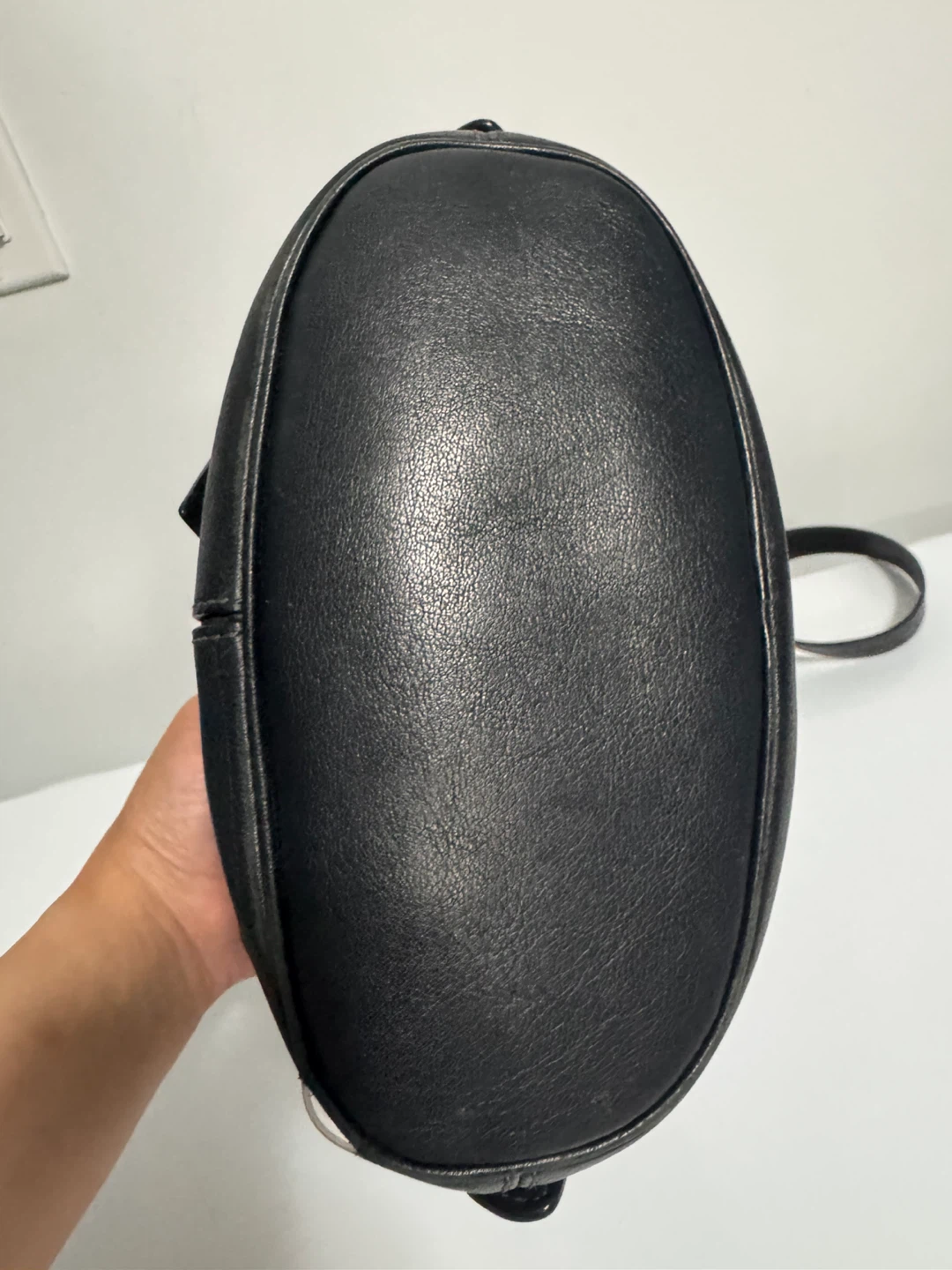 Marc Jacobs New York Black Leather Handbag - photo 3