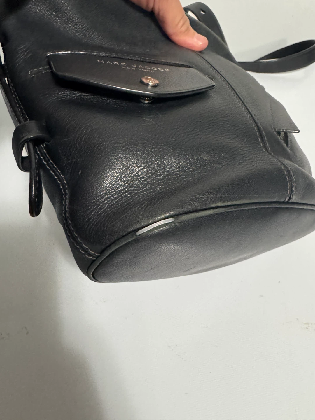 Marc Jacobs New York Black Leather Handbag - photo 4
