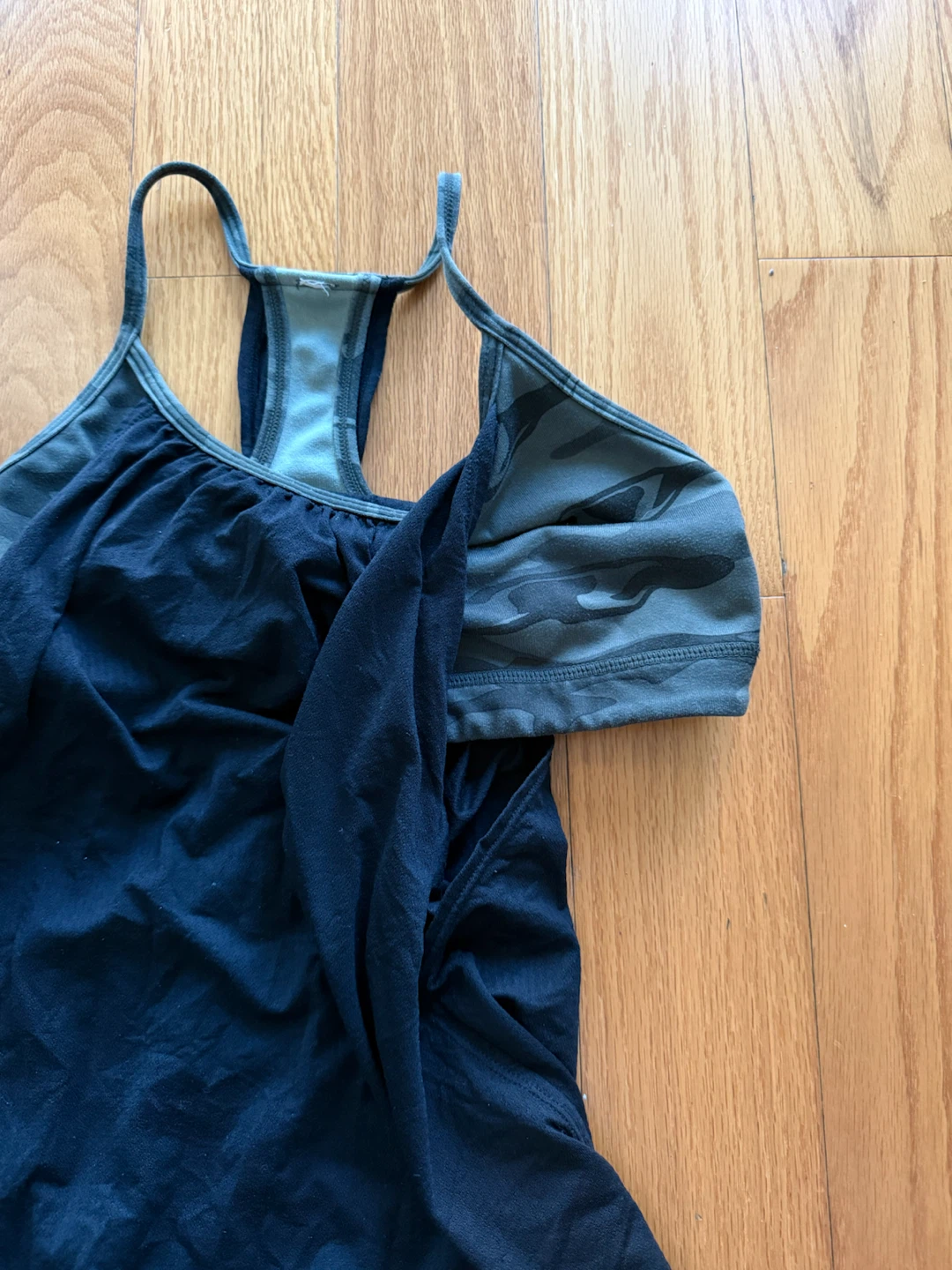 Lululemon Women's Tank Top - Black, Size 6 - photo 2