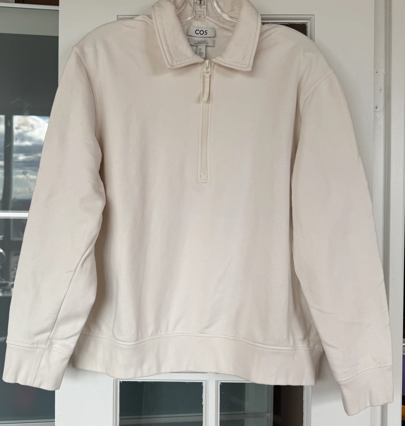 Sweatshirt (Medium) Unisex/ COS brand & Great Condition! - photo 2