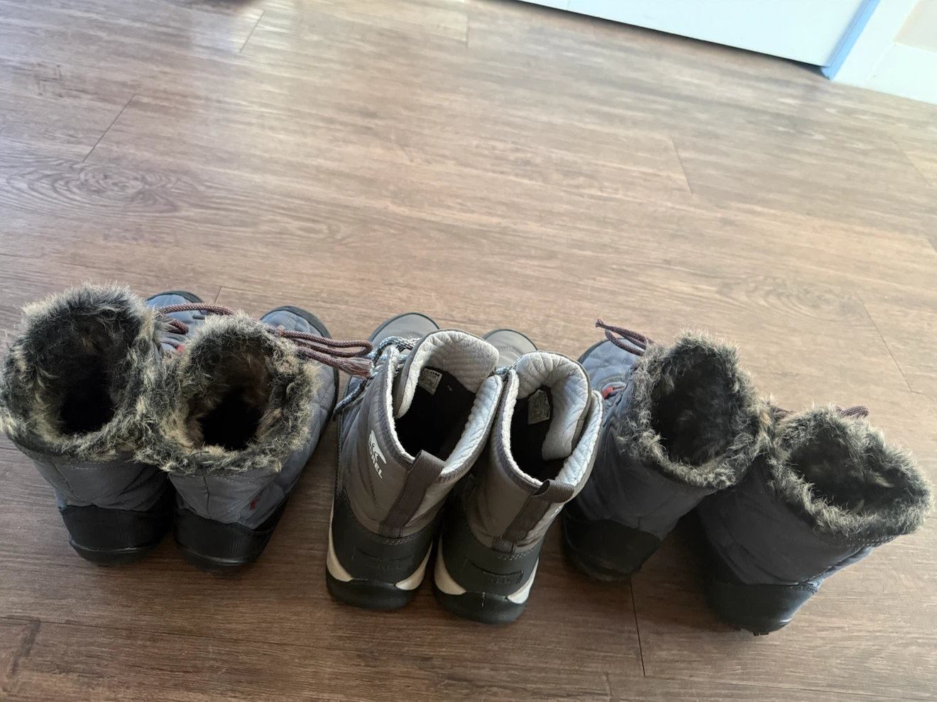 3 Pairs of Winter Boots - photo 3