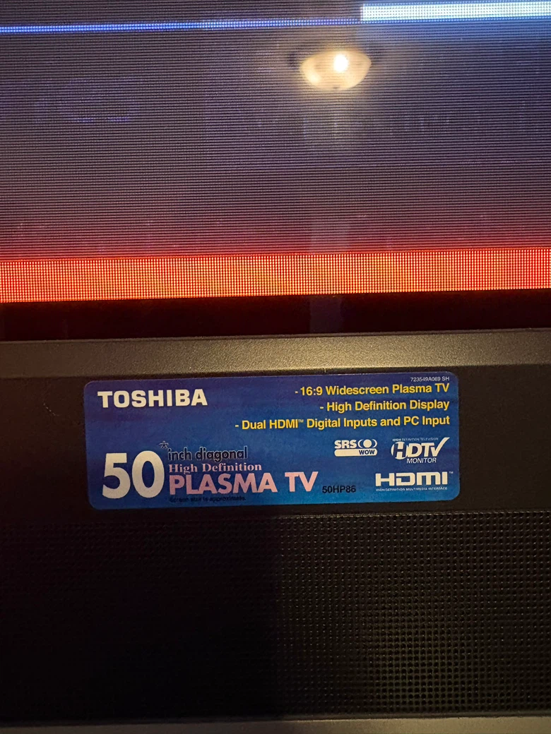 Toshiba 50-inch Plasma TV 50HP86 - photo 3