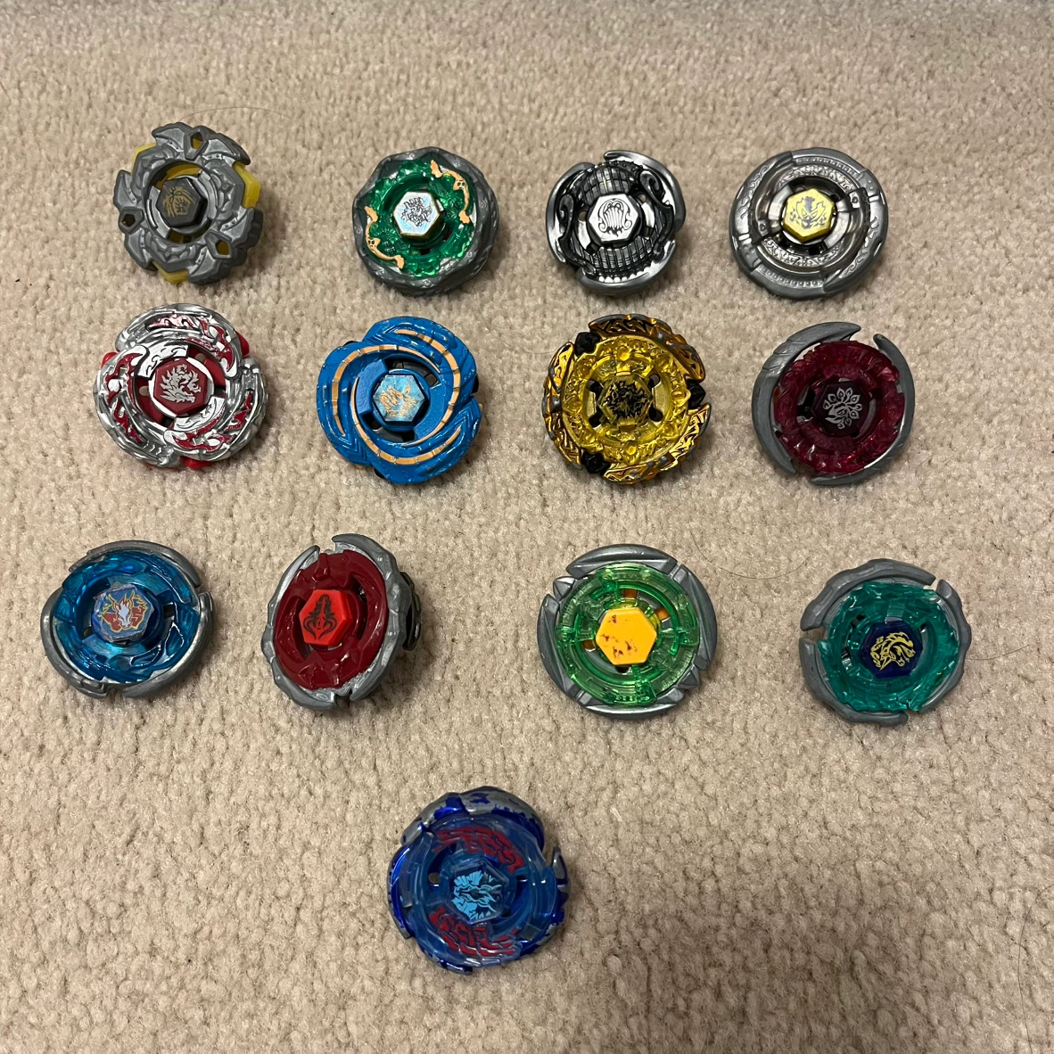 Beyblade Metal Fusion Lot (READ DESCRIPTION) - photo 2
