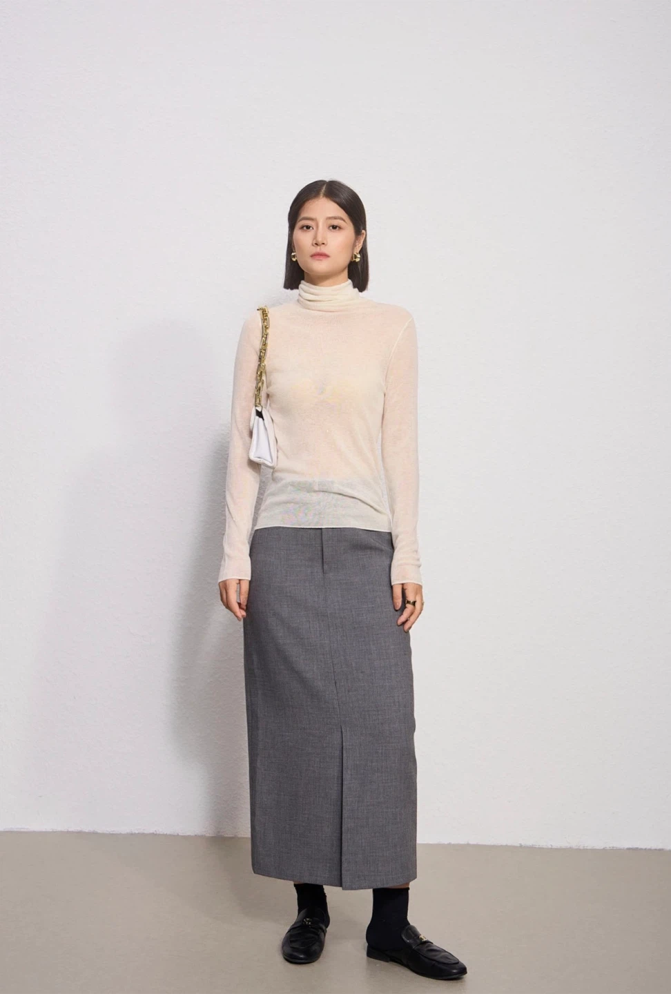 Lisa’s outfit Cream Long Sleeve Turtleneck Top - photo 3