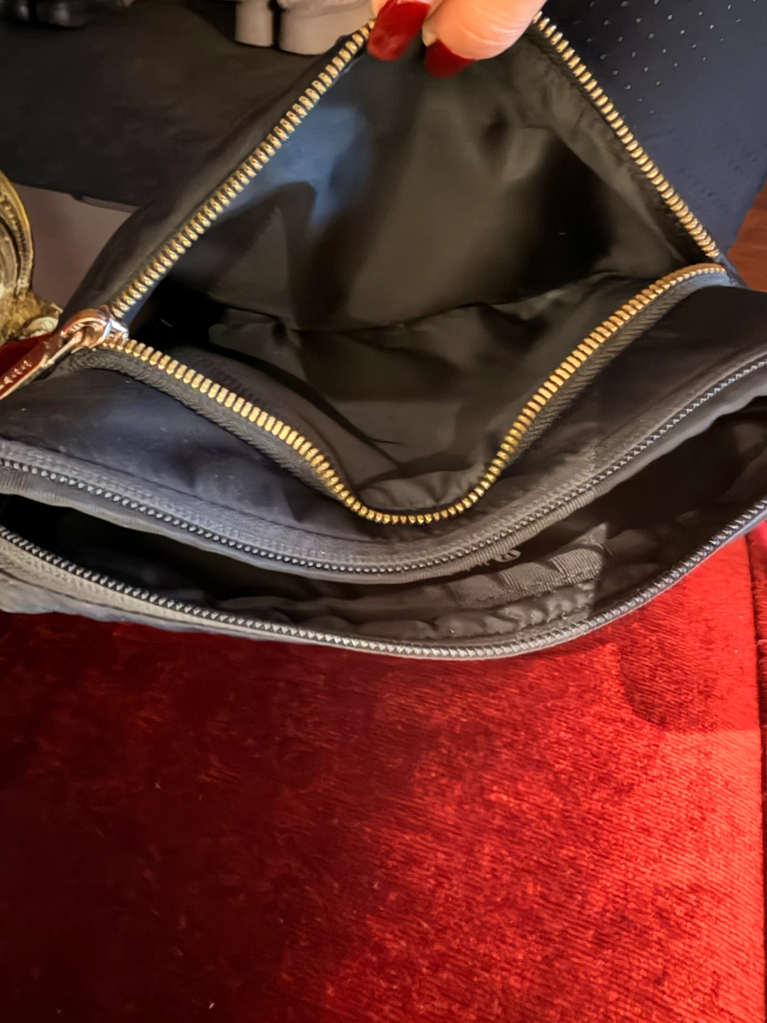 Lululemon Black Crossbody Bag - photo 5