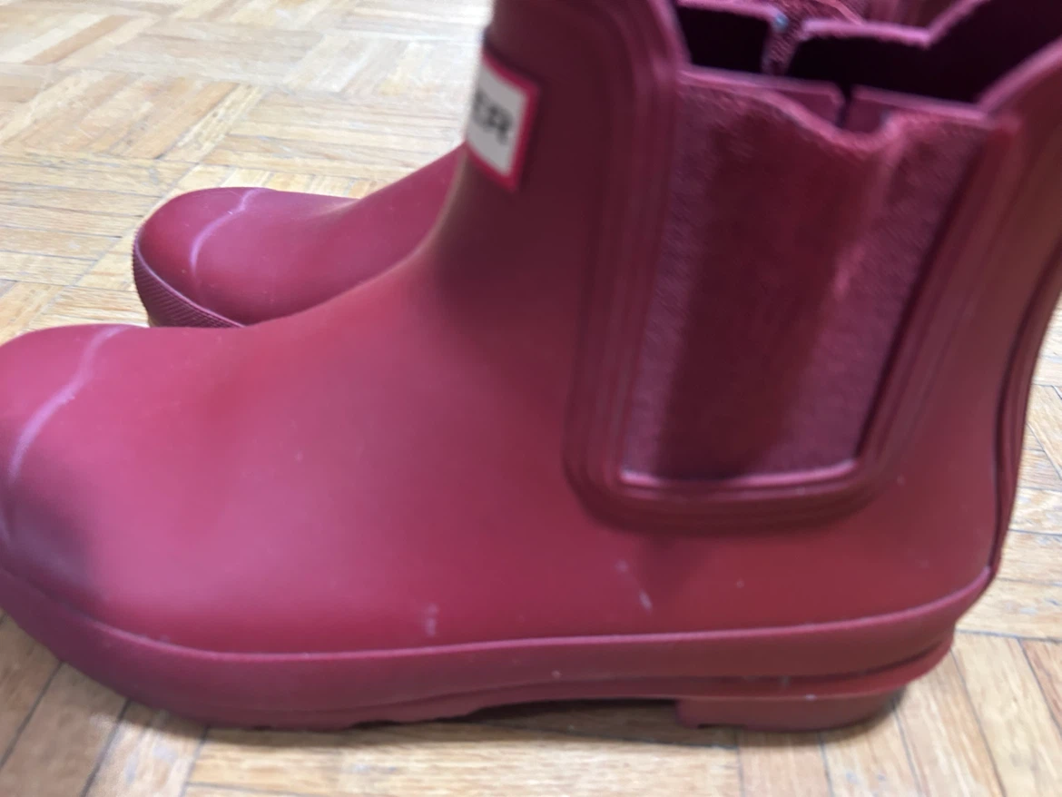 Women’s Hunter Chelsea Rain Boots Red - photo 2