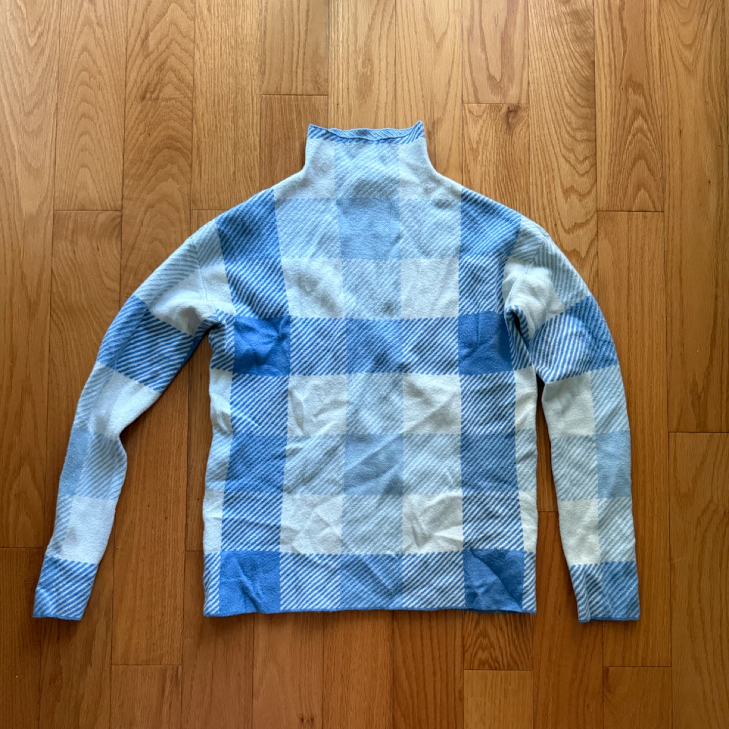 Tahari Blue and White Plaid Mock Neck Sweater - photo 4