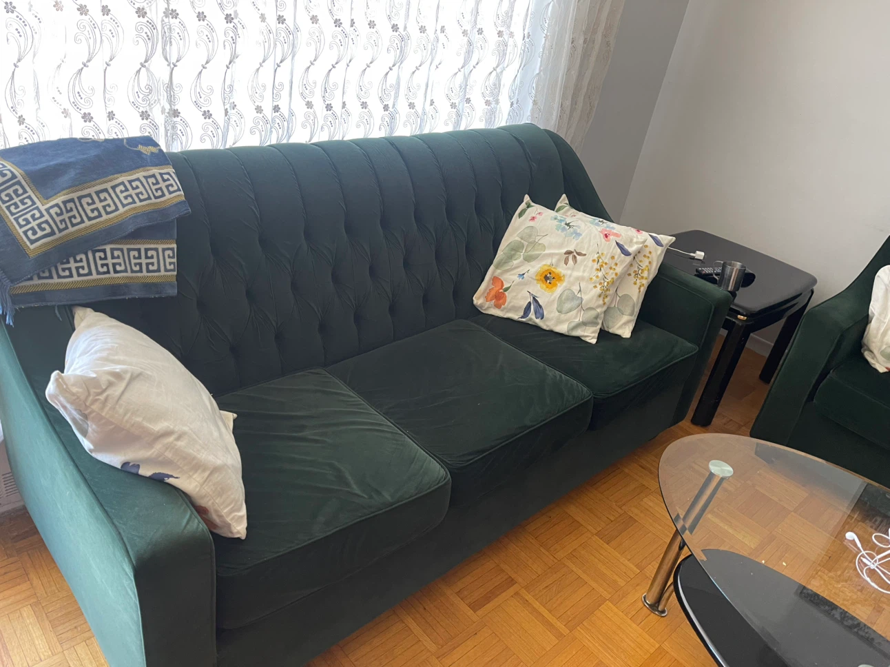 Dark Green Velvet Tufted Sofa - photo 2
