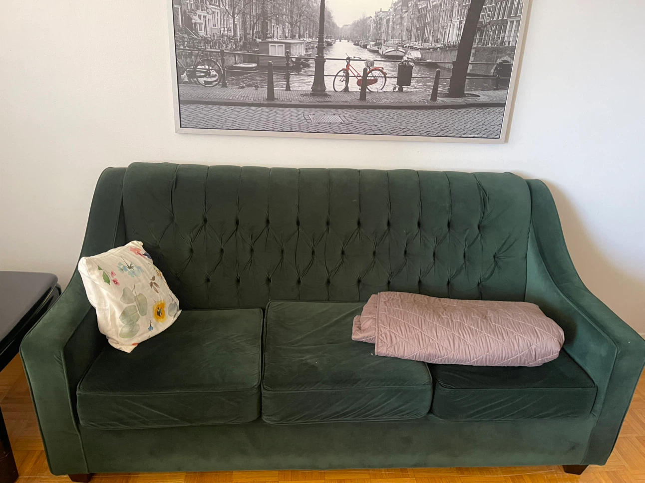 Dark Green Velvet Tufted Sofa - photo 3