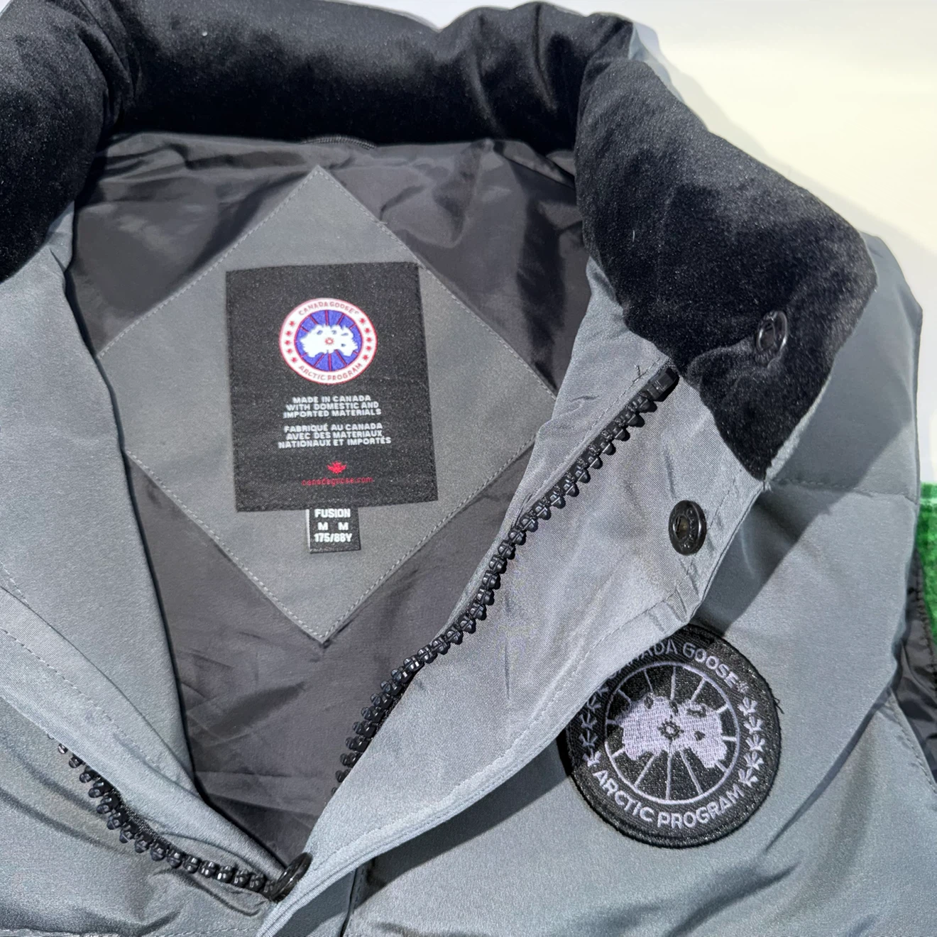Canada Goose Vest - photo 3