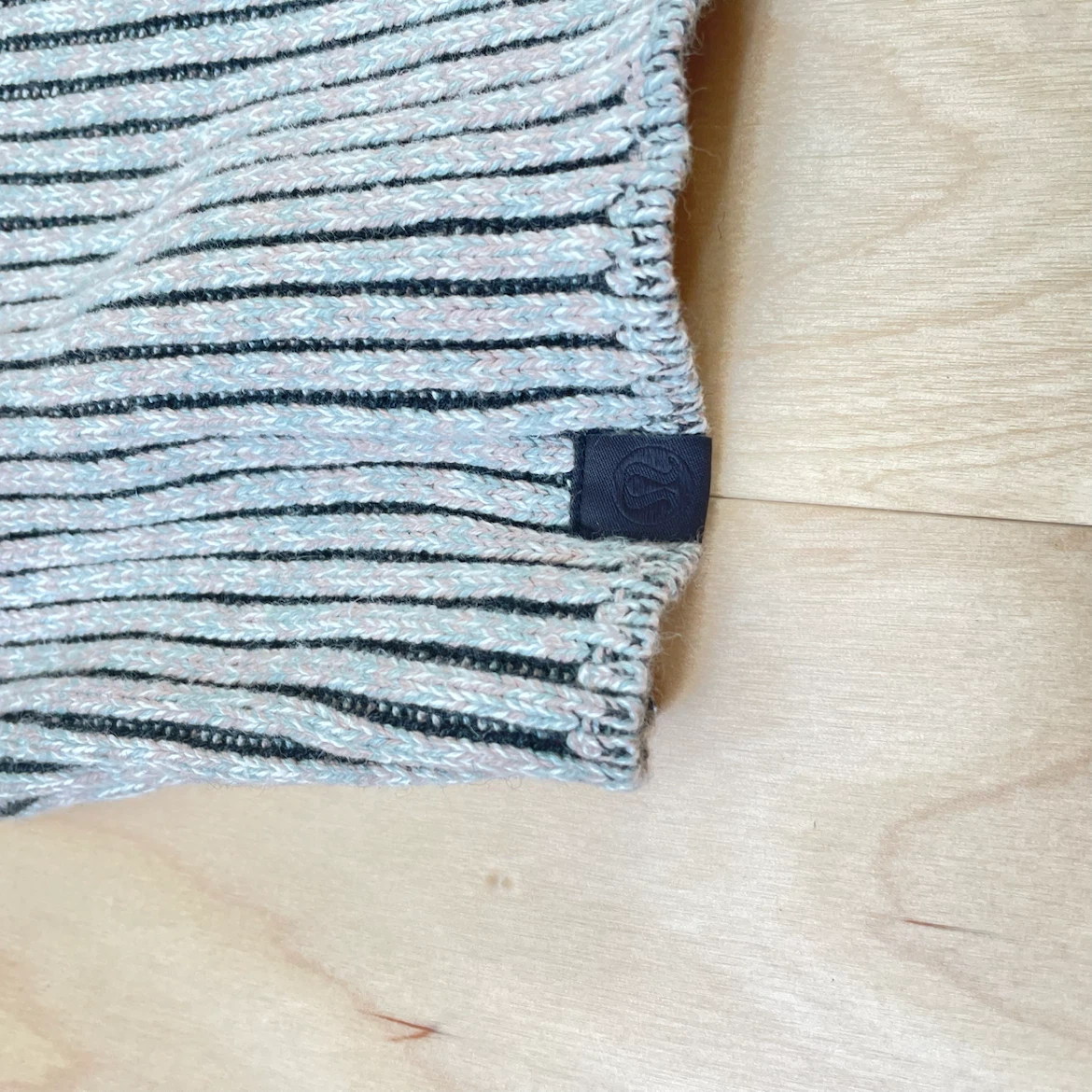 Lululemon Cotton-Cashmere Blend Mockneck Sweater - photo 4
