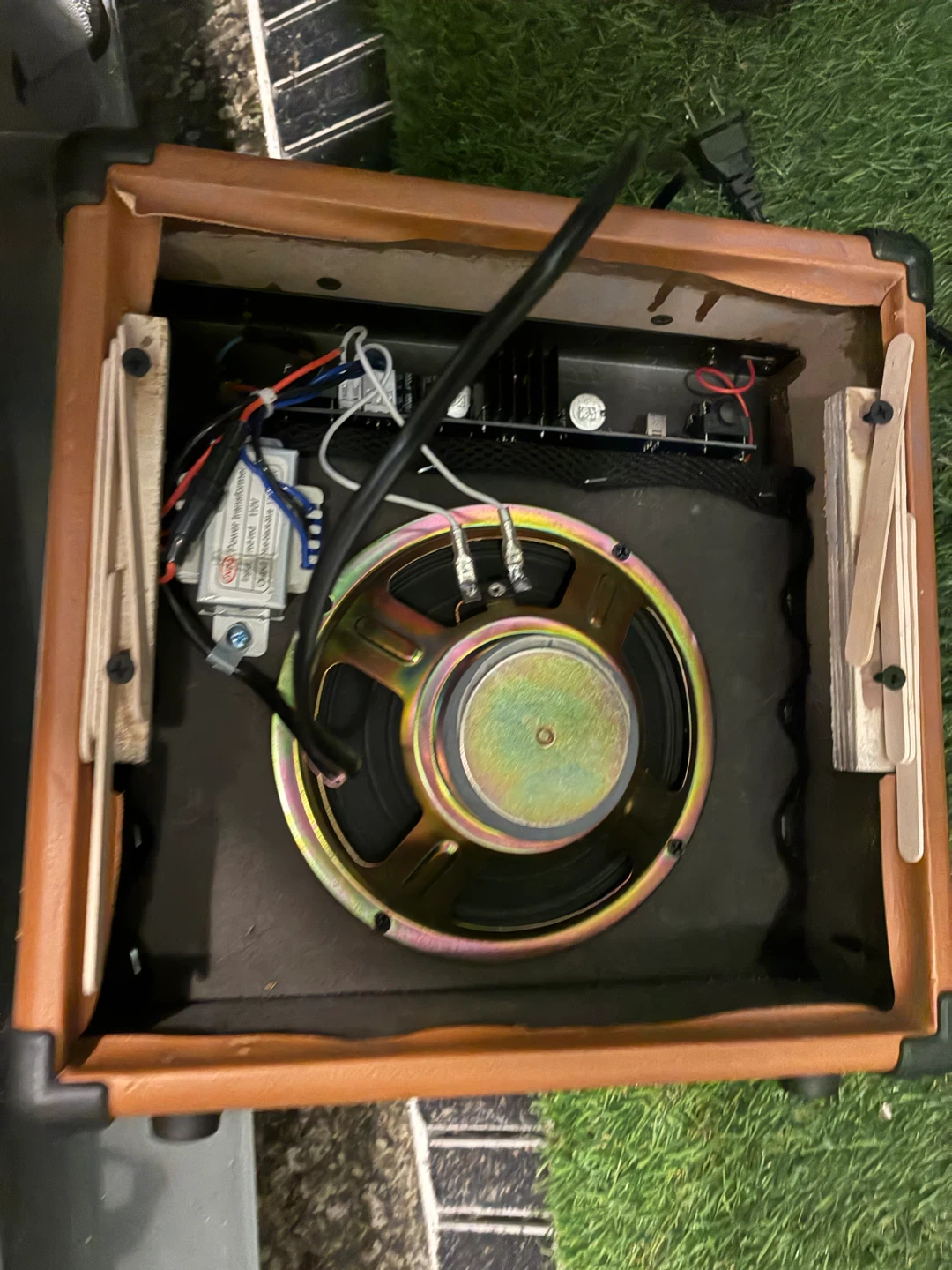 Lux Pro AGL-20 Guitar Amplifier - photo 3