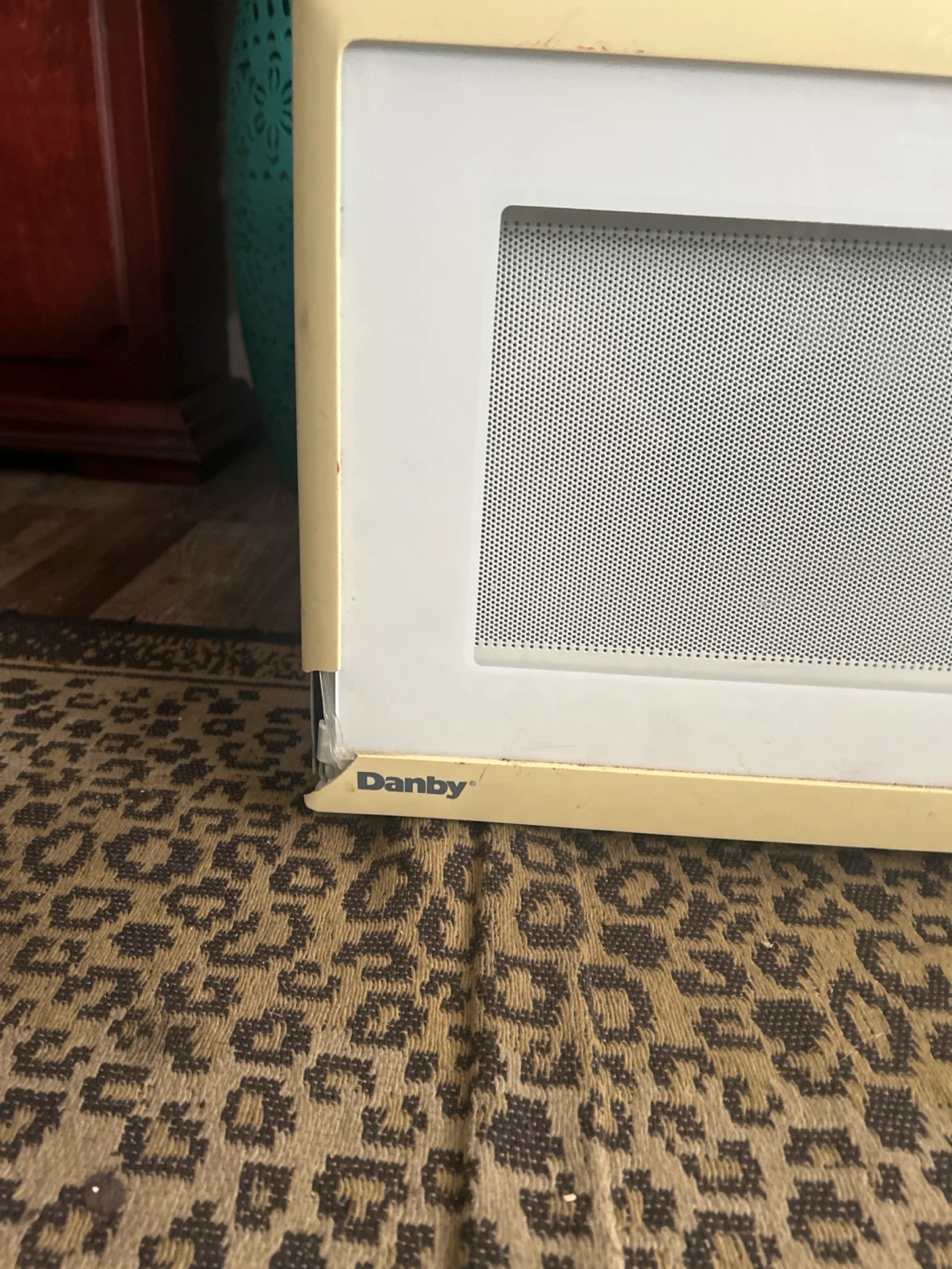 Danby Countertop Microwave - photo 2