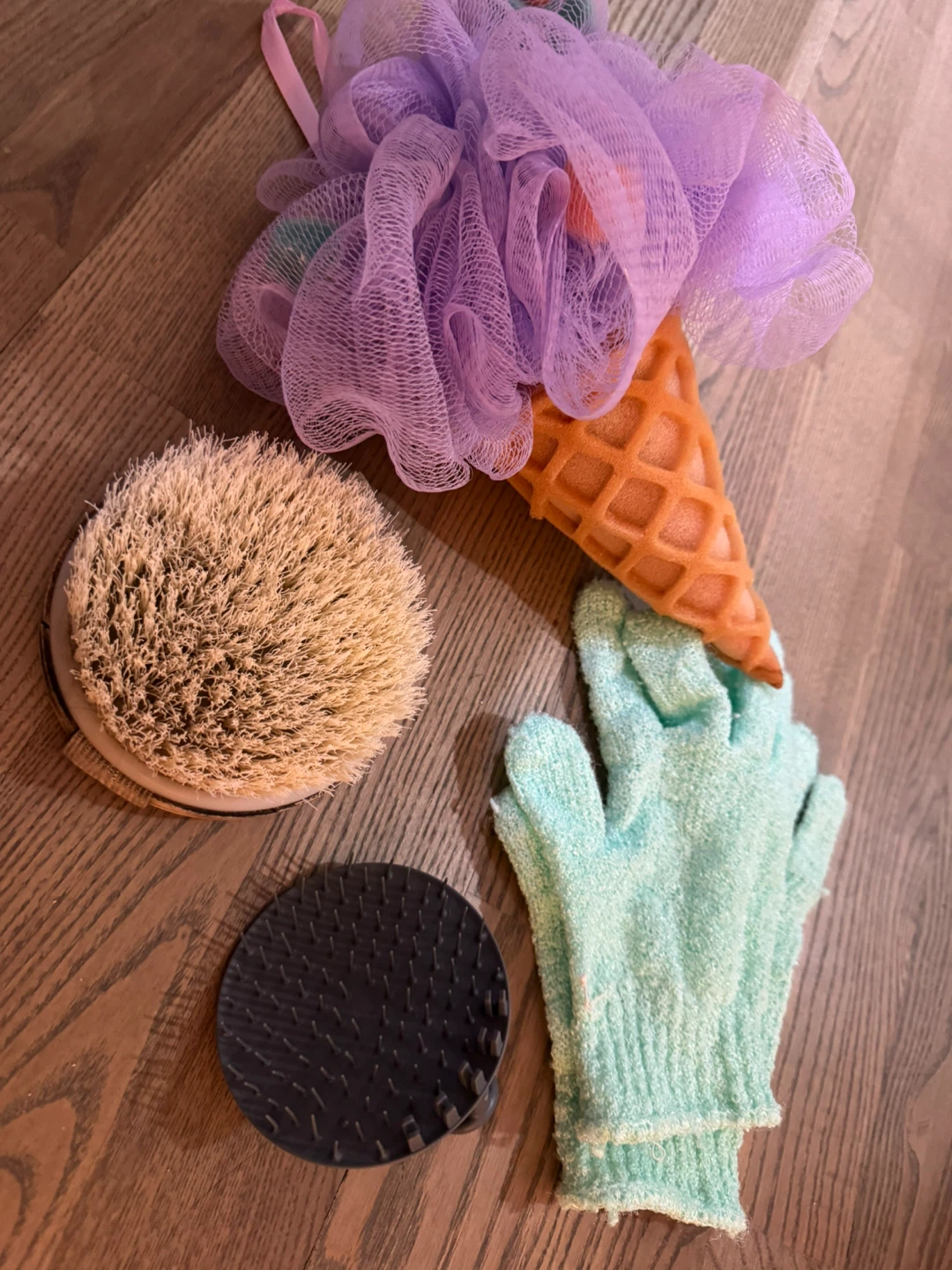 4 Bath & Shower Accessories made in Europe - photo 2