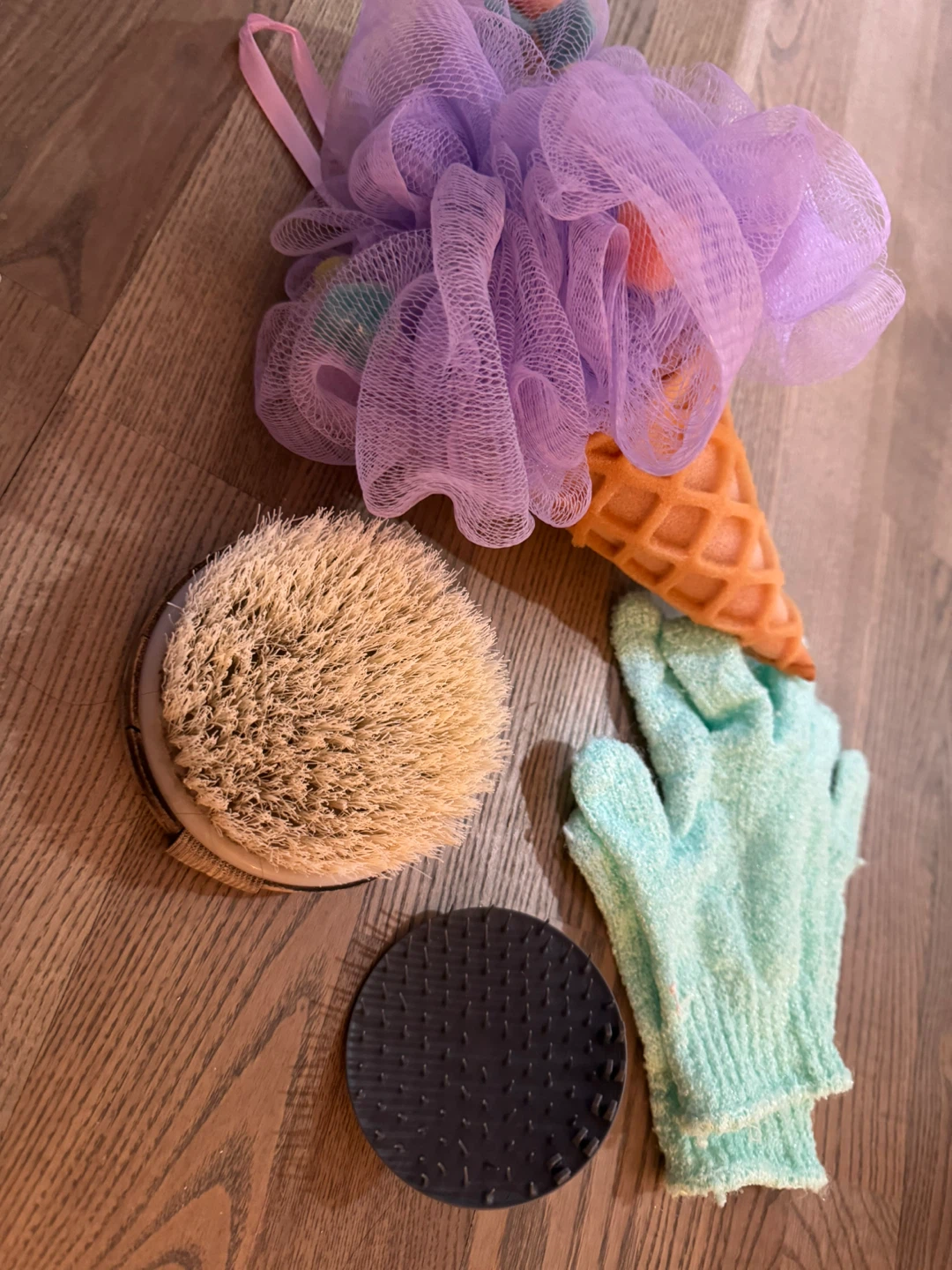4 Bath & Shower Accessories made in Europe - photo 3